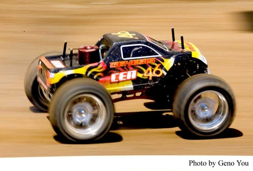 Coche de tierra Cen Genesis 46 Monster Truck de Tamiya